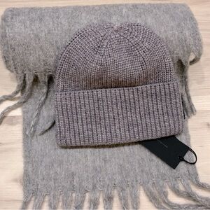 C’est Moi Marled Heather Grey Knit Wool Blend Scarf with fringe and Beanie Set
